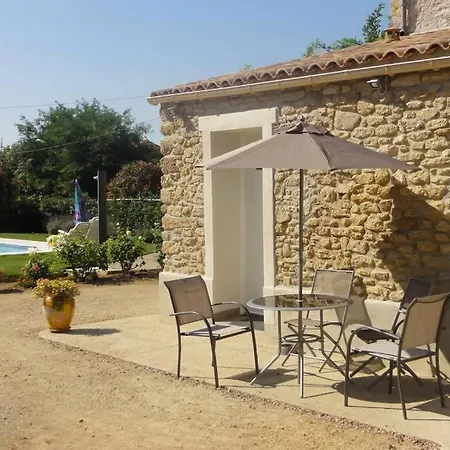 Petit Studio Avec Piscine Pour 2 Alignan-du-Vent
